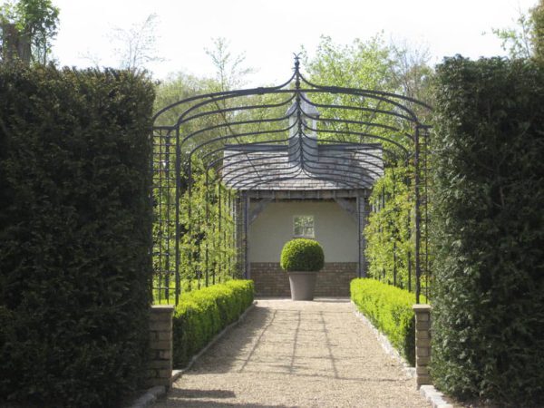Private Client, Dublin, Rose Arch Detail | Garden Furniture | Ref No: 0004
